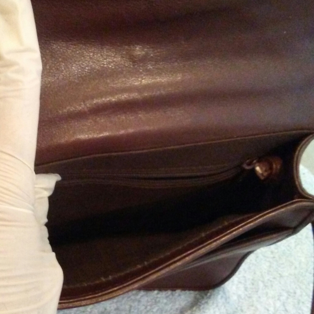 Brighton Leather Bag - Picture 7 of 8